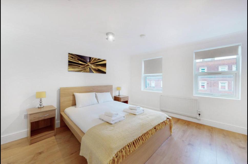 Modern Split Level 1 Bedroom Flat In Aldgate Londra Dış mekan fotoğraf