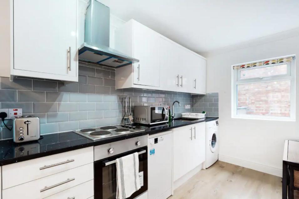Modern Split Level 1 Bedroom Flat In Aldgate Londra Dış mekan fotoğraf